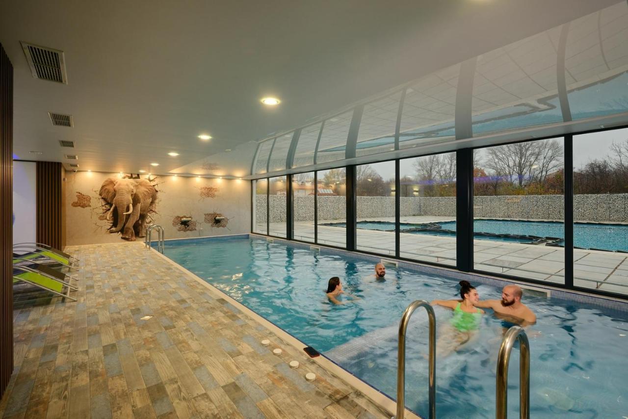 Hotel Hello Hissar Хисаря Екстер'єр фото