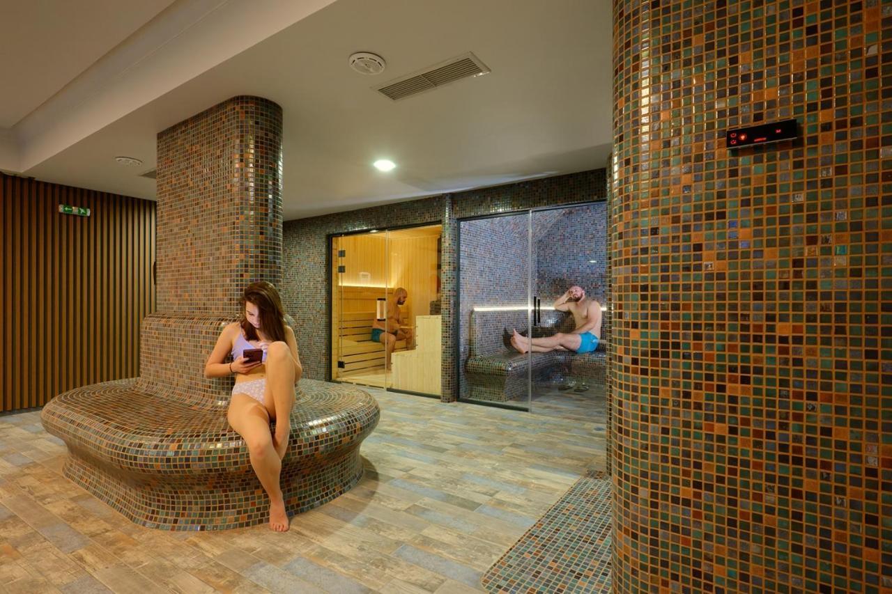 Hotel Hello Hissar Хисаря Екстер'єр фото