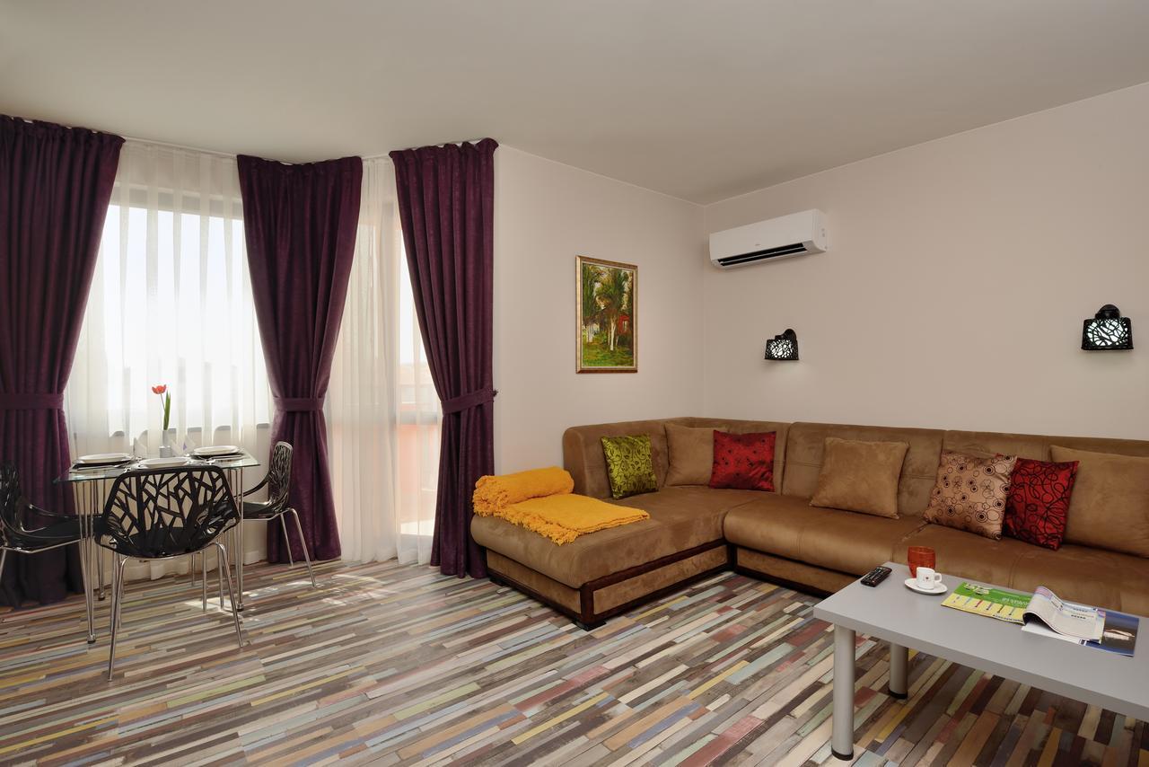 Hotel Hello Hissar Хисаря Екстер'єр фото