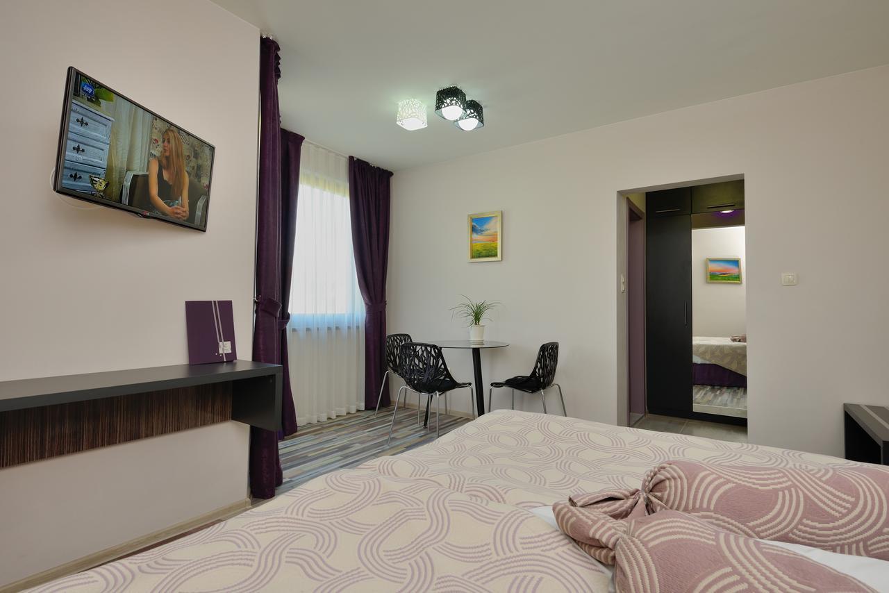 Hotel Hello Hissar Хисаря Екстер'єр фото