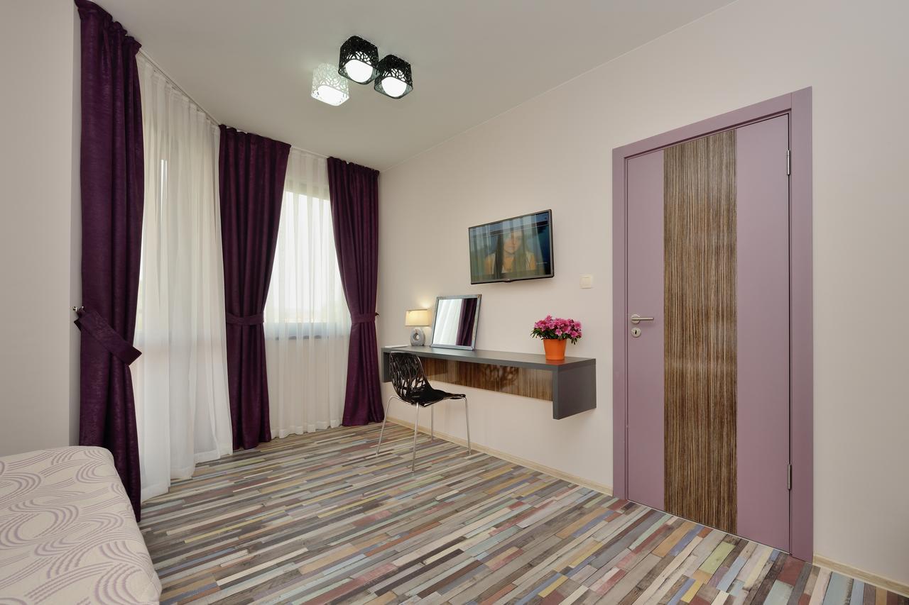 Hotel Hello Hissar Хисаря Екстер'єр фото